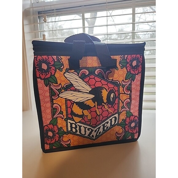 Wit! Soft Sided Cooler Bag - Lunch Bag - Buzzed Honeybee Cooler Bag - Picture 1 of 5